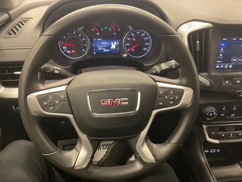 Used 2024 GMC Terrain SLE AWD/4WD image 6