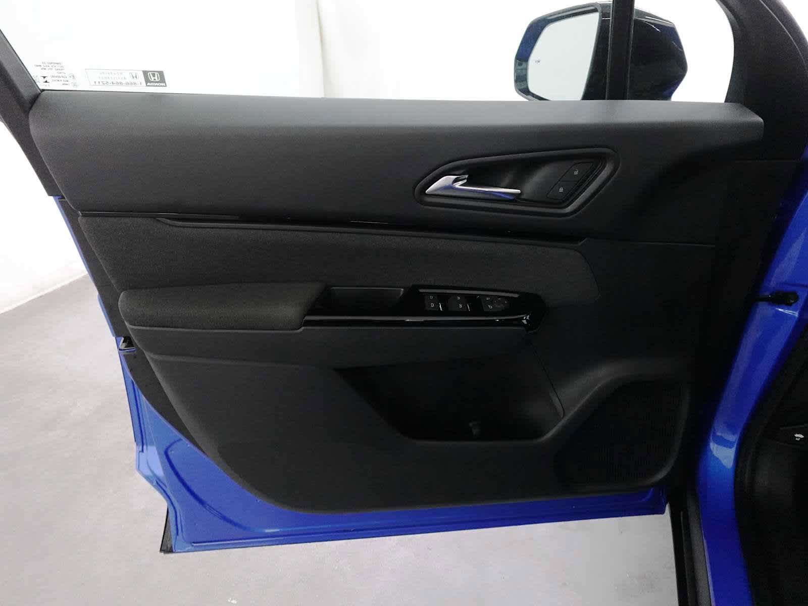 Used 2024 Honda Prologue EX image 10