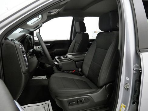 Used 2022 Chevrolet Silverado 2500 LT w/ Convenience Package AWD/4WD image 11
