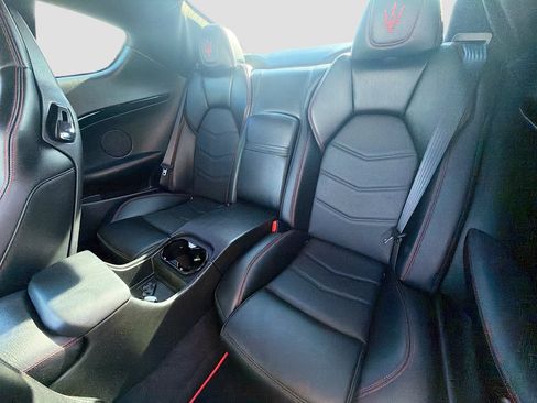 Used 2018 Maserati GranTurismo Sport image 20