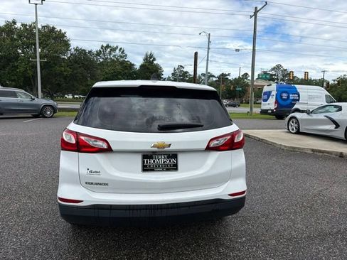 Used 2020 Chevrolet Equinox LS FWD image 6