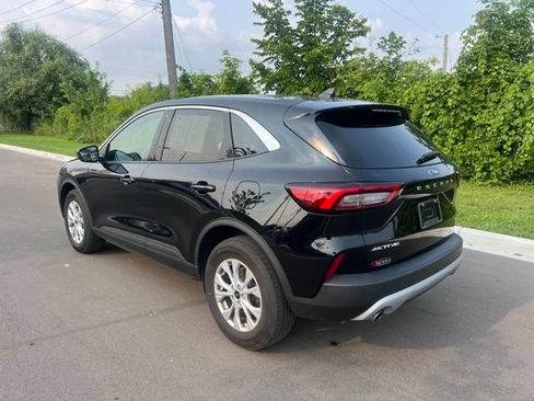 Used 2023 Ford Escape Active AWD/4WD image 7