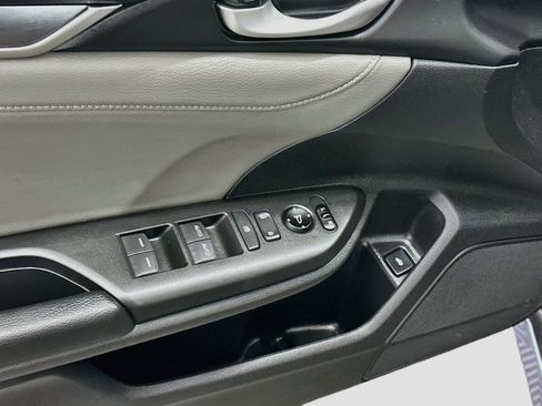 Used 2018 Honda Civic EX-L image 15