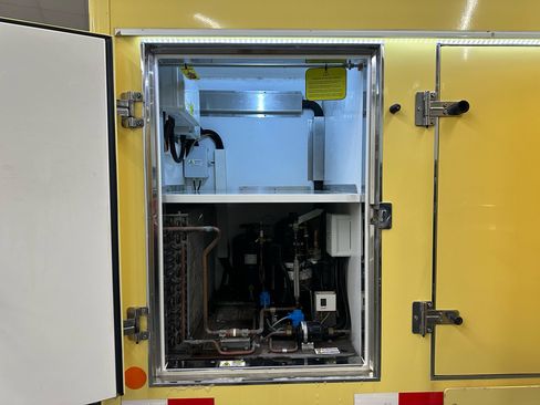 Used 2022 Ford E-450 and Econoline 450 Super Duty image 13