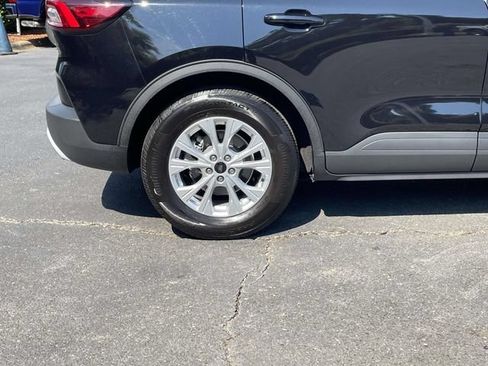 Used 2025 Ford Escape Active FWD image 30