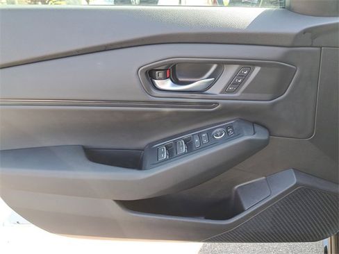 Certified 2025 Honda Accord EX-L image 21