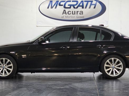 Used 2011 BMW 328i xDrive Sedan AWD/4WD image 10