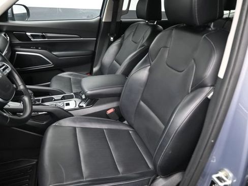 Used 2022 Kia Telluride S AWD/4WD image 19