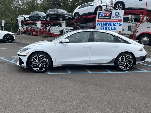 Certified 2025 Hyundai Ioniq 6 Limited RWD image 2