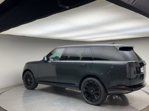 Used 2024 Land Rover Range Rover Long Wheelbase Autobiography AWD/4WD image 6