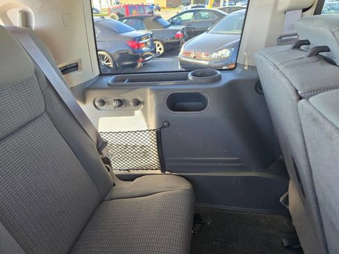 Used 2007 Jeep Commander Sport image 22