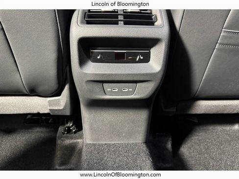 Used 2026 Volkswagen Tiguan SEL R-Line AWD/4WD image 12