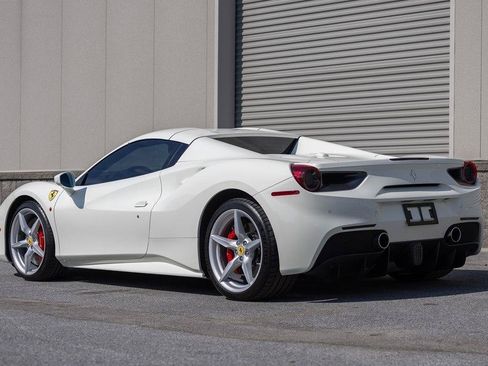 Used 2017 Ferrari 488 Spider RWD image 23