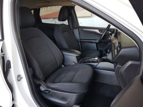 Used 2023 Ford Escape Active AWD/4WD image 13