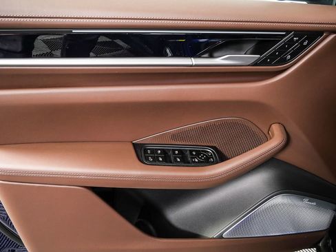 New 2026 Porsche Macan Electric image 6