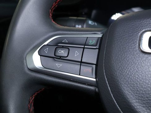Used 2025 Jeep Compass Trailhawk AWD/4WD image 21