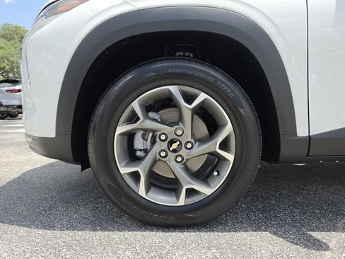 New 2026 Chevrolet Trax LT w/ LT Convenience Package FWD image 34