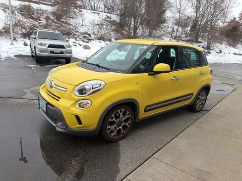 Used 2014 FIAT 500L Trekking w/ Popular Equipment Group image 3
