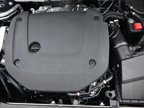 New 2026 Volvo XC90 B6 Plus w/ Protection Package Premier image 37