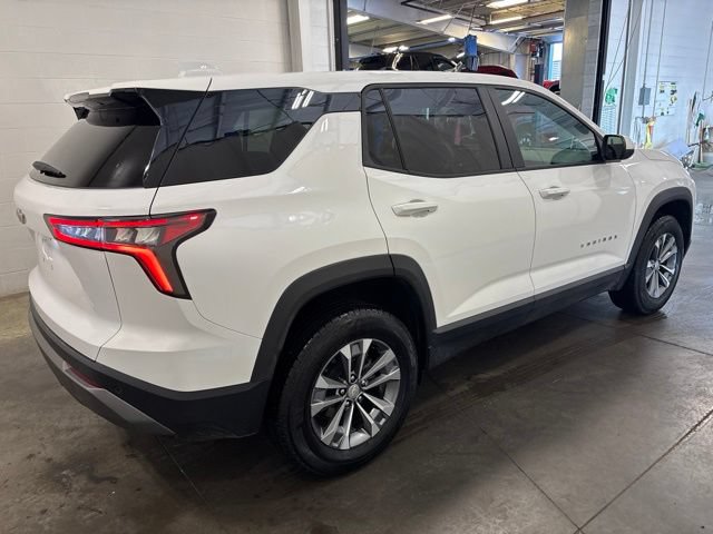 Used 2025 Chevrolet Equinox LT AWD/4WD image 4