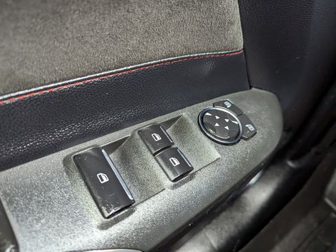 Used 2016 Ford Mustang GT Premium image 12