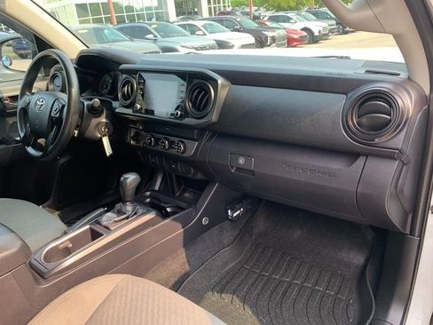 Used 2021 Toyota Tacoma SR RWD image 11