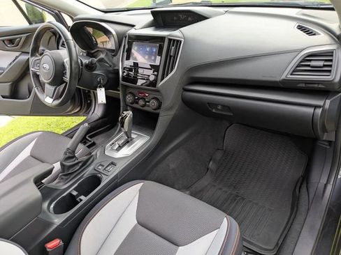 Used 2019 Subaru Crosstrek 2.0i Premium w/ Moonroof Package AWD/4WD image 39