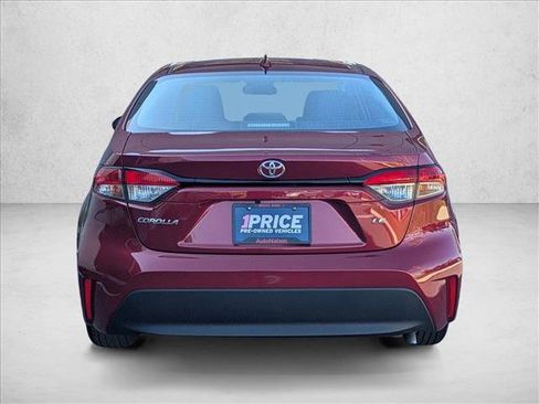 Used 2025 Toyota Corolla LE image 7