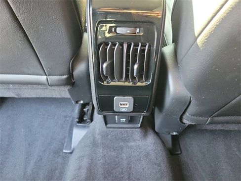 Certified 2022 Jeep Compass Limited image 12