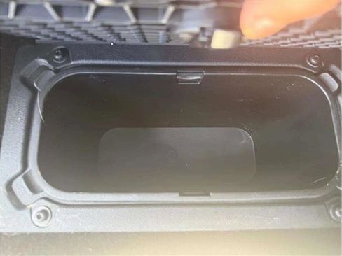 Used 2014 RAM 1500 Laramie image 29