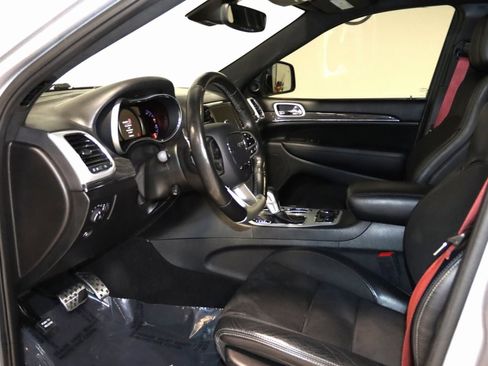 Used 2021 Jeep Grand Cherokee SRT w/ Trailer Tow Group IV image 31