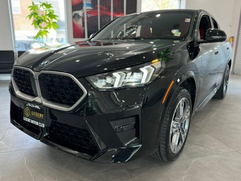 Used 2025 BMW X2 xDrive28i image 4