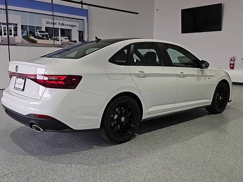 New 2026 Volkswagen Jetta GLI Autobahn FWD image 9