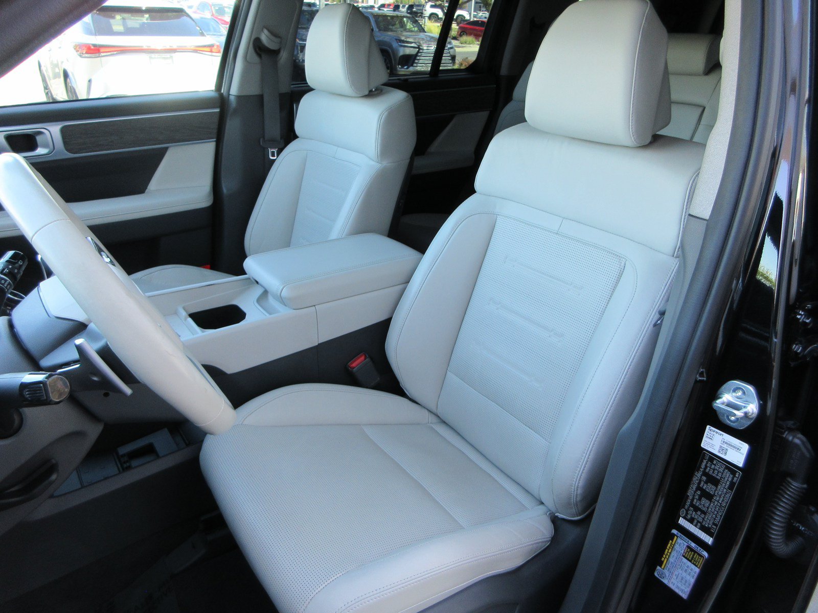Used 2024 Hyundai Santa Fe Limited AWD/4WD image 38