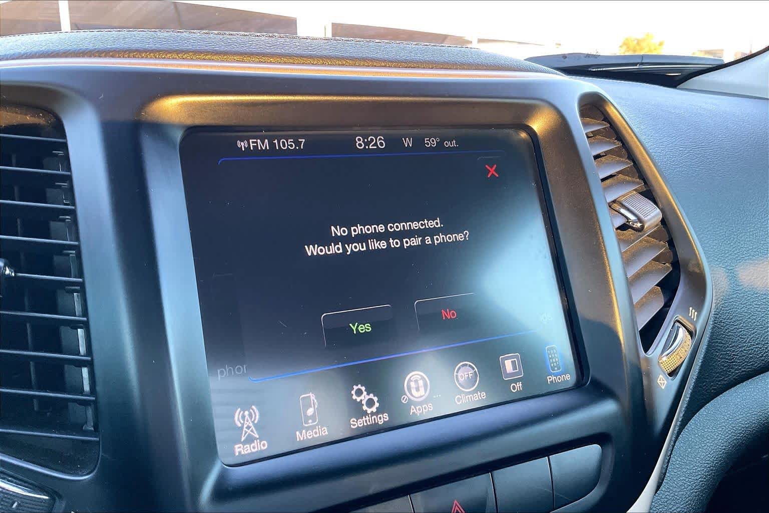 Used 2015 Jeep Cherokee Latitude FWD image 34