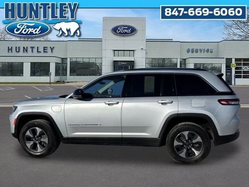 Used 2022 Jeep Grand Cherokee Limited 4xe w/ Luxury Tech Group II image 7