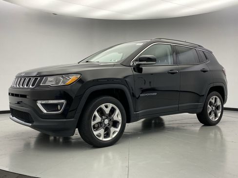 Used 2020 Jeep Compass Limited image 1