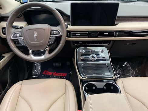 Used 2023 Lincoln Nautilus Reserve w/ Luxury Package AWD/4WD image 15