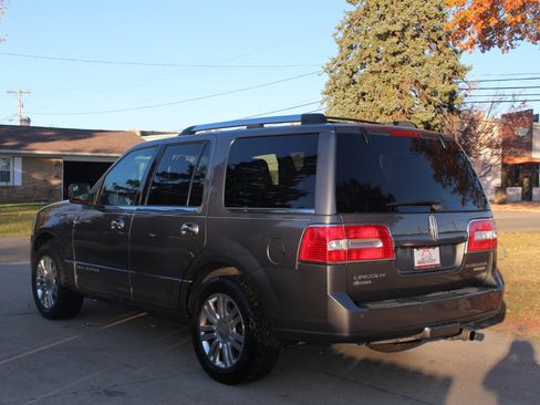 Used 2014 Lincoln Navigator 2WD w/ Equipment Group 101A image 7