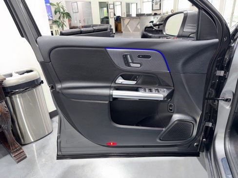 Used 2021 Mercedes-Benz GLA 250 4MATIC image 45