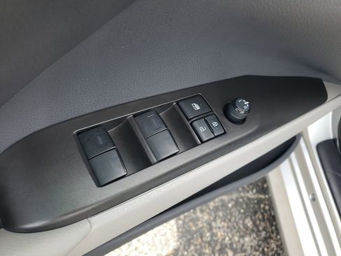 Used 2024 Toyota Camry LE w/ Convenience Package image 9