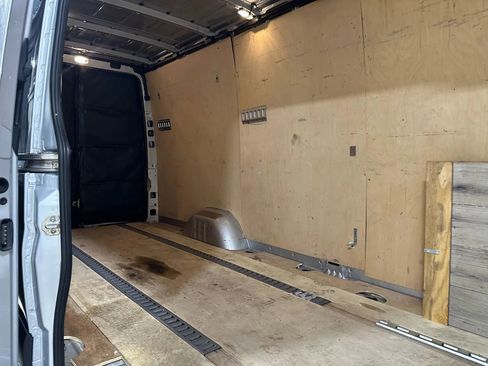 Used 2019 Mercedes-Benz Sprinter 4x4 170 image 30