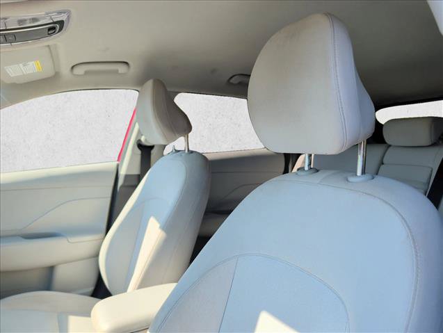 Used 2025 Hyundai Kona SEL FWD image 13