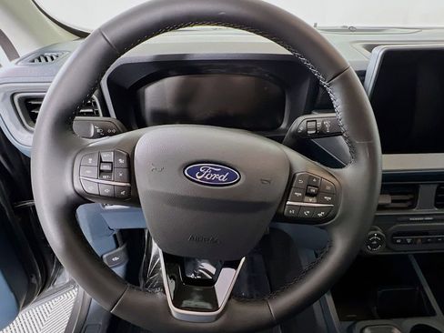 New 2026 Ford Maverick Lariat w/ Black Appearance Package image 8