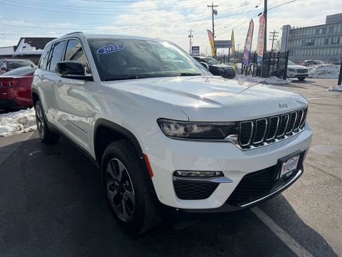 Used 2022 Jeep Grand Cherokee Limited 4xe w/ Luxury Tech Group II image 22