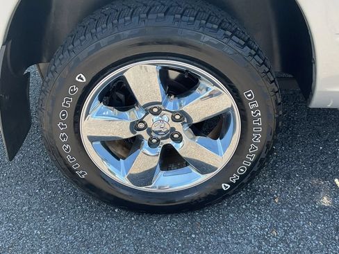 Used 2017 RAM 1500 Big Horn AWD/4WD image 11