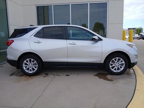 Used 2021 Chevrolet Equinox LT image 6