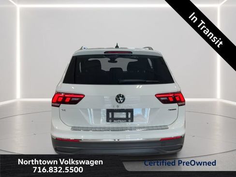 Certified 2024 Volkswagen Tiguan SE w/ Panoramic Sunroof Package AWD/4WD image 4