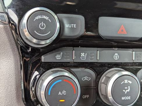 Certified 2024 RAM 1500 Laramie RWD image 31