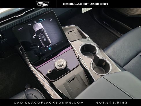 New 2026 Cadillac Escalade IQ Luxury 2 image 24